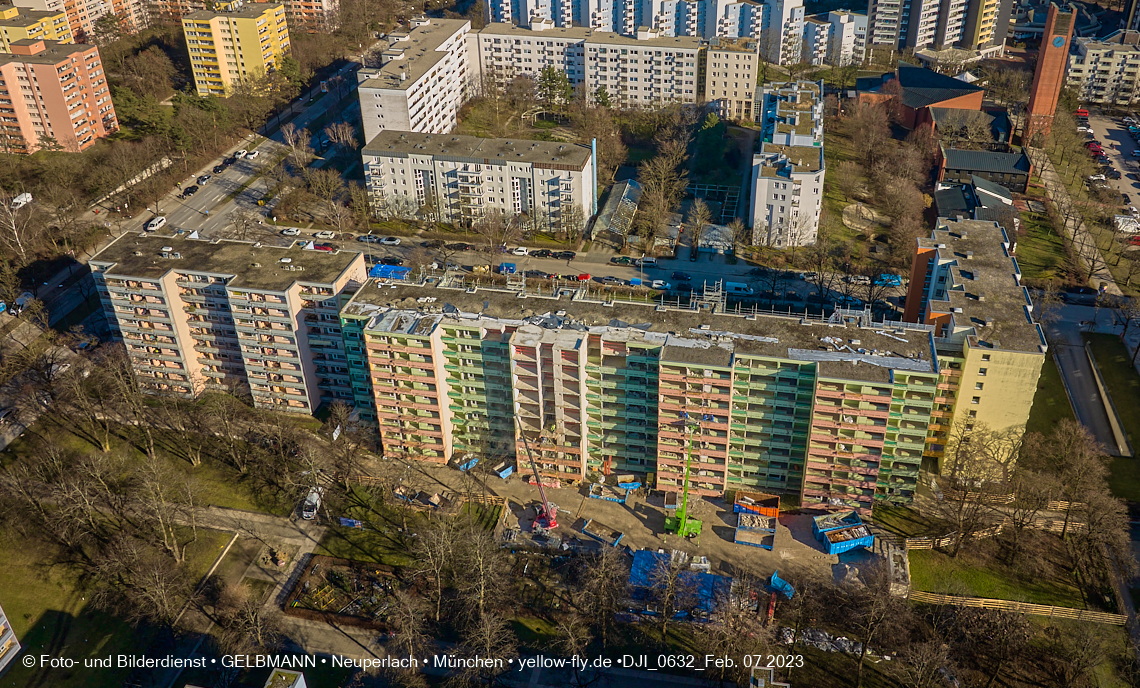 07.02.2023 - Luftbilder von der Sanierung in der Kurt-Eisner-Straße in Neuperlach